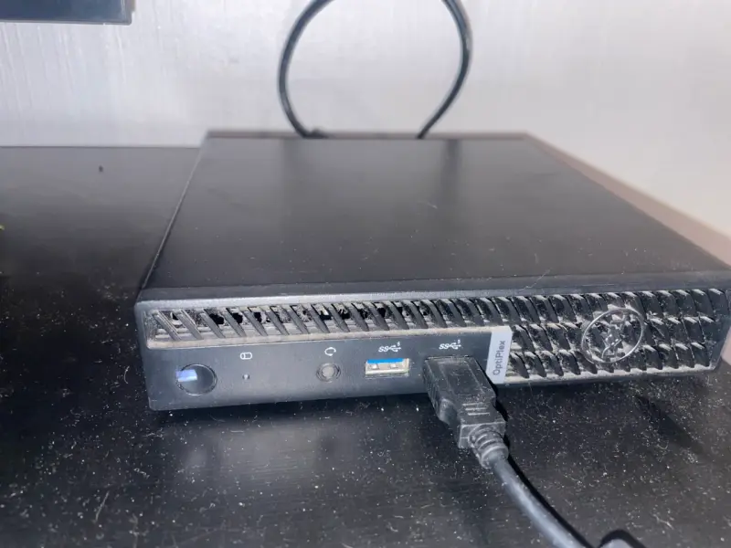 Computador Dell OptiPlex Micro 7010 + Monitor Sams - 2