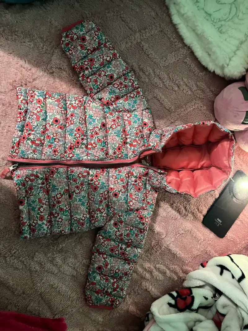 Chaqueta de bebé acolchada con capucha - 2