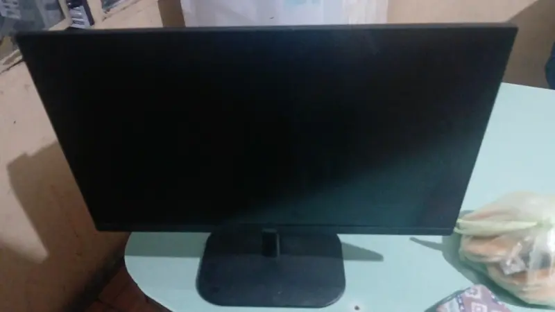 Monitor LCD Fujitsu 22 pulgadas con entrada VGA - 4
