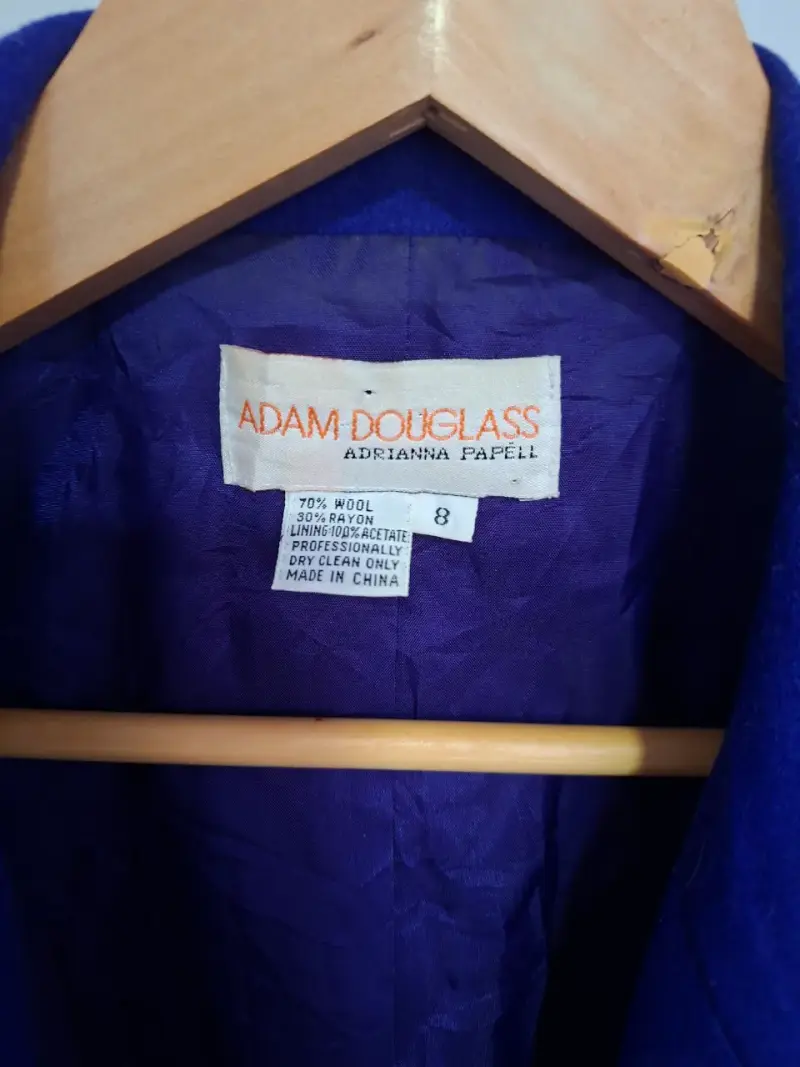 Abrigo morado con bordados Adam Douglass L - 4