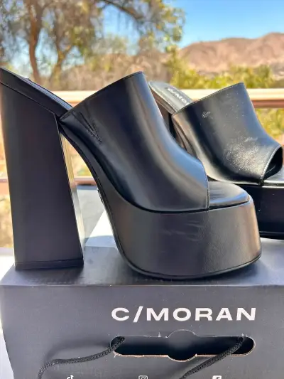 Sandalias de tacón alto negras elegantes - miniatura 2
