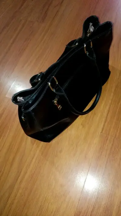 Bolso de mano negro elegante para mujer - miniatura 2