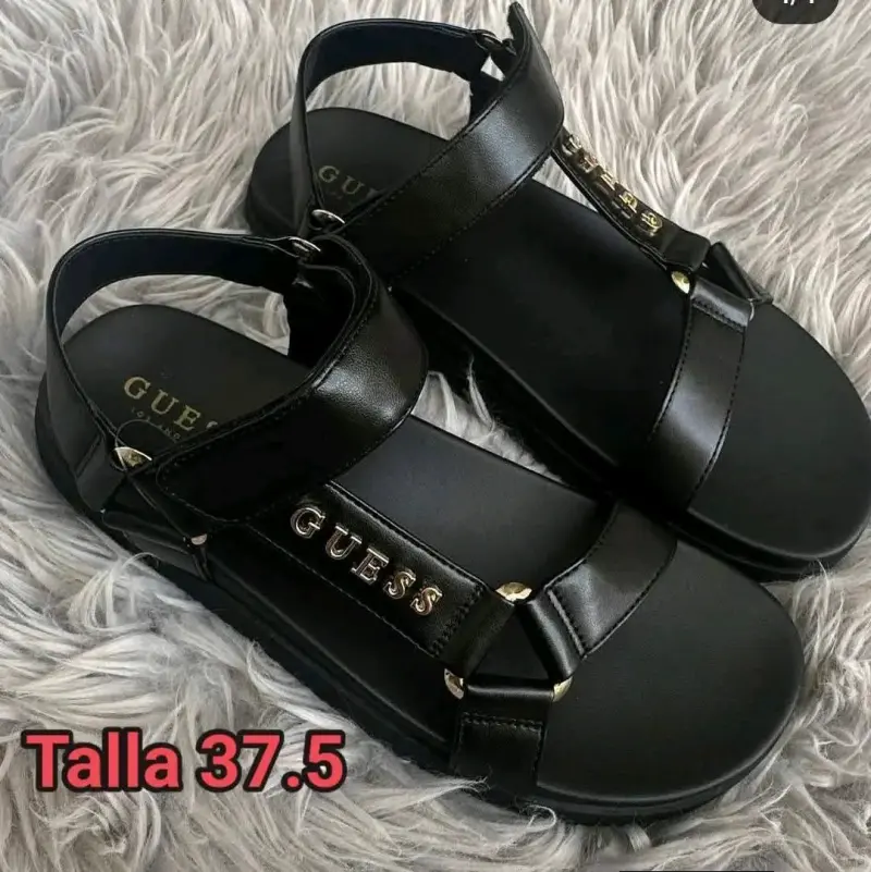 Sandalias negras Guess talla 37.5