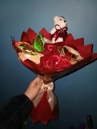 Ramo de rosas eternas - miniatura 1