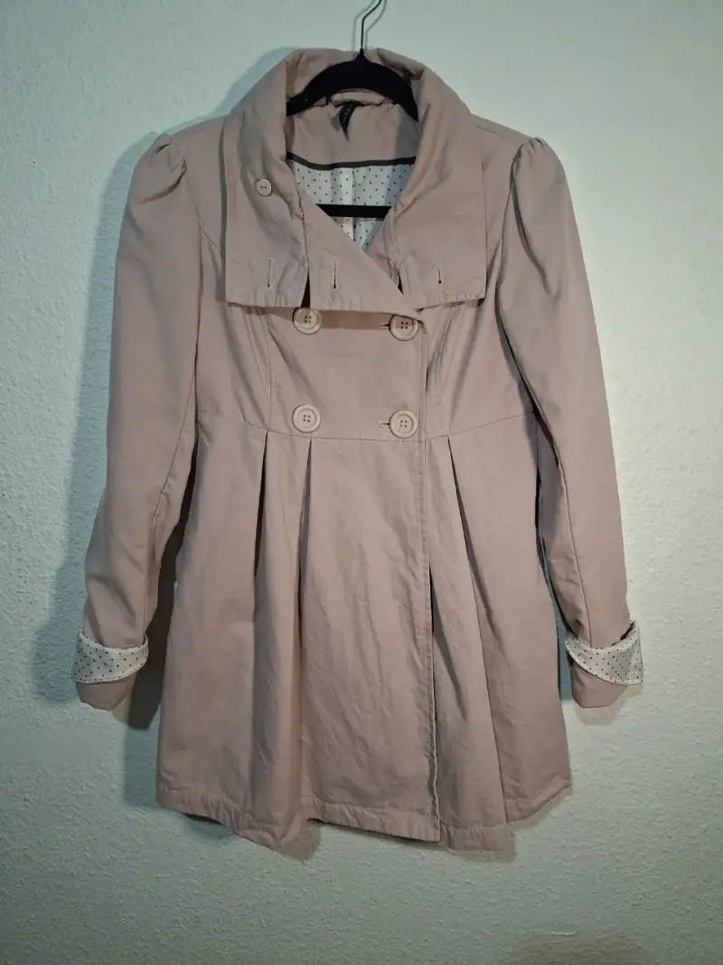 Abrigo beige con doble botonadura Alaniz talla 40 - 1