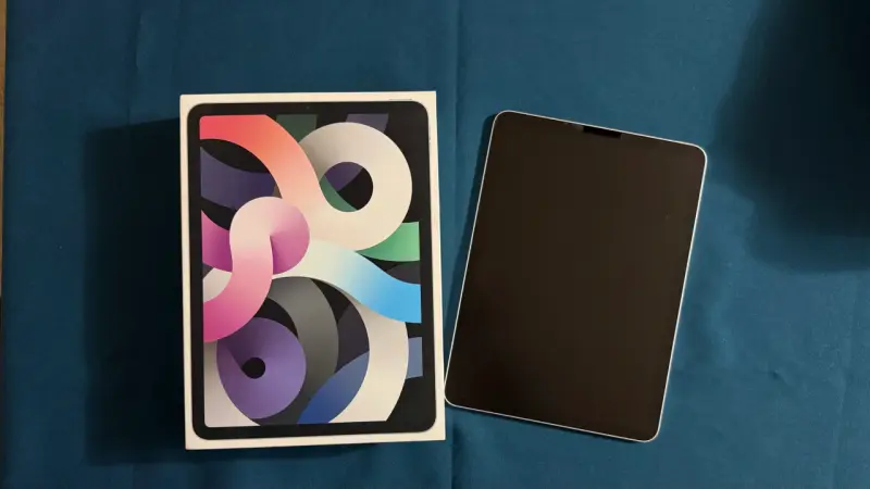 iPad Air 4ta Generación 256GB Plata - 3