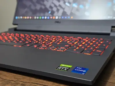 Notebook Gamer DELL G15 5511 - miniatura 3