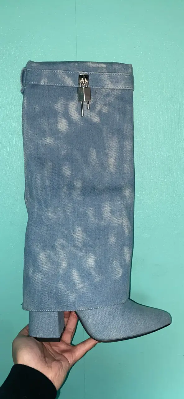 Botas de mezclilla con tacón alto - 1