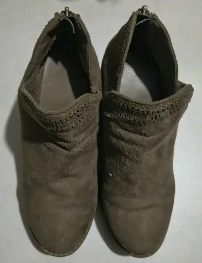 Botines de gamuza marrón para mujer - miniatura 1
