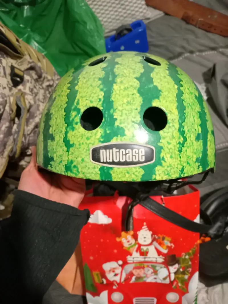 Casco de bicicleta diseño sandía - 2