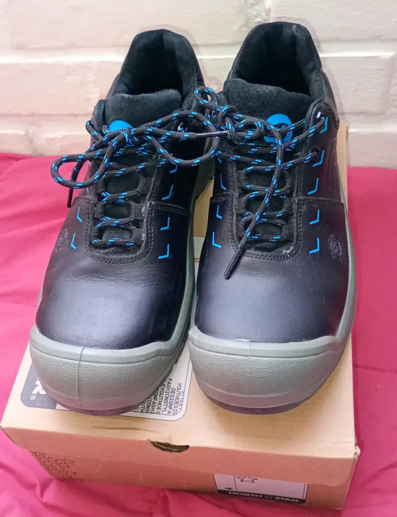 Zapatos de seguridad North Star negros con detalles azules - 3