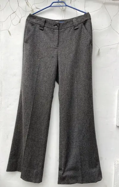 Pantalones de vestir gris para mujer - miniatura 1