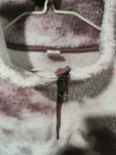 Polar de mujer con diseño tie-dye morado - miniatura 3