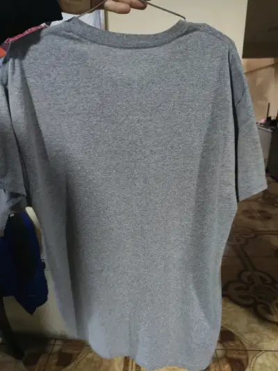 Polera gris Gildan Top Shelf Hockey Champions - miniatura 2