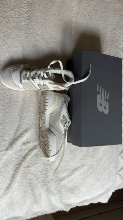 Zapatillas New Balance 550 Mujer Blancas - miniatura 1