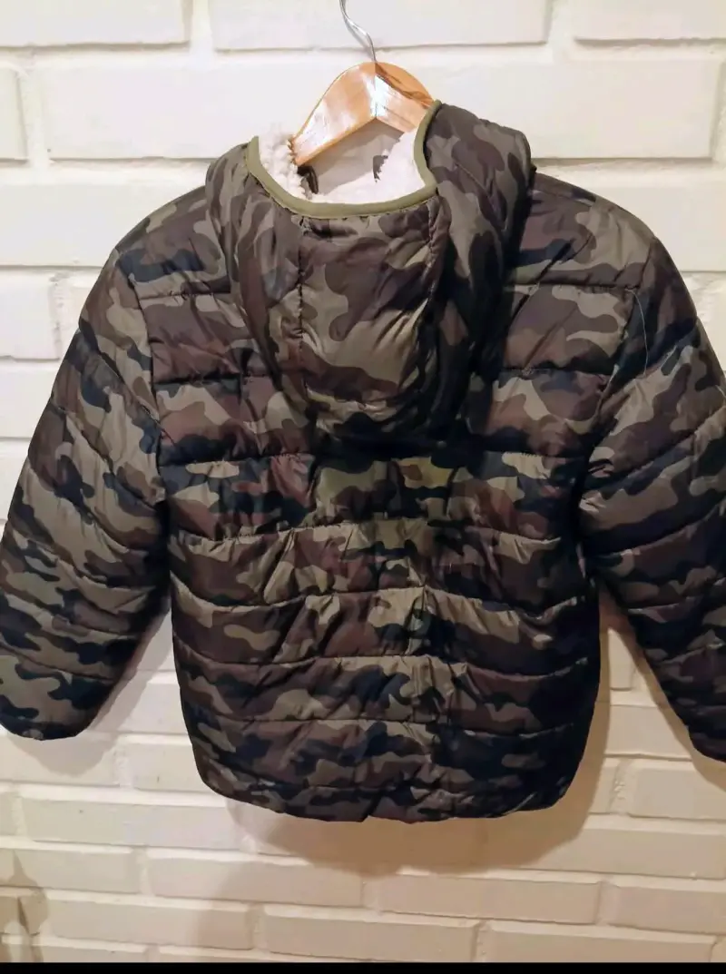 Chaqueta de niño camuflada con capucha - 3