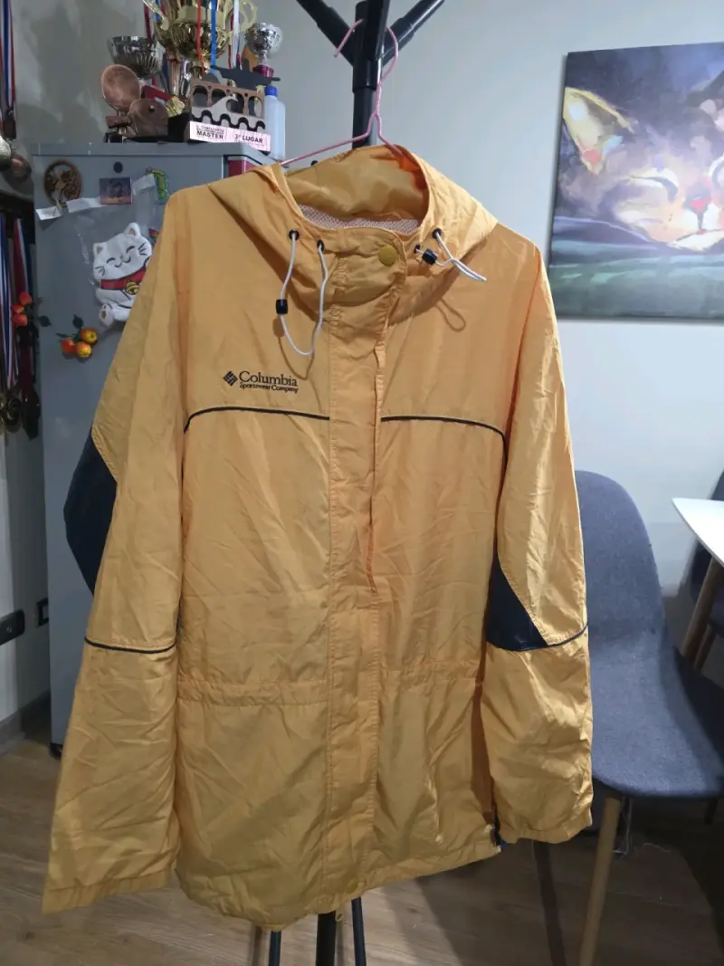 Chaqueta impermeable Columbia amarilla con capucha - 2
