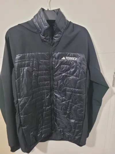 Chaqueta deportiva Terrex negra para hombre - miniatura 1