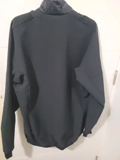 Chaqueta deportiva Terrex negra para hombre - miniatura 4