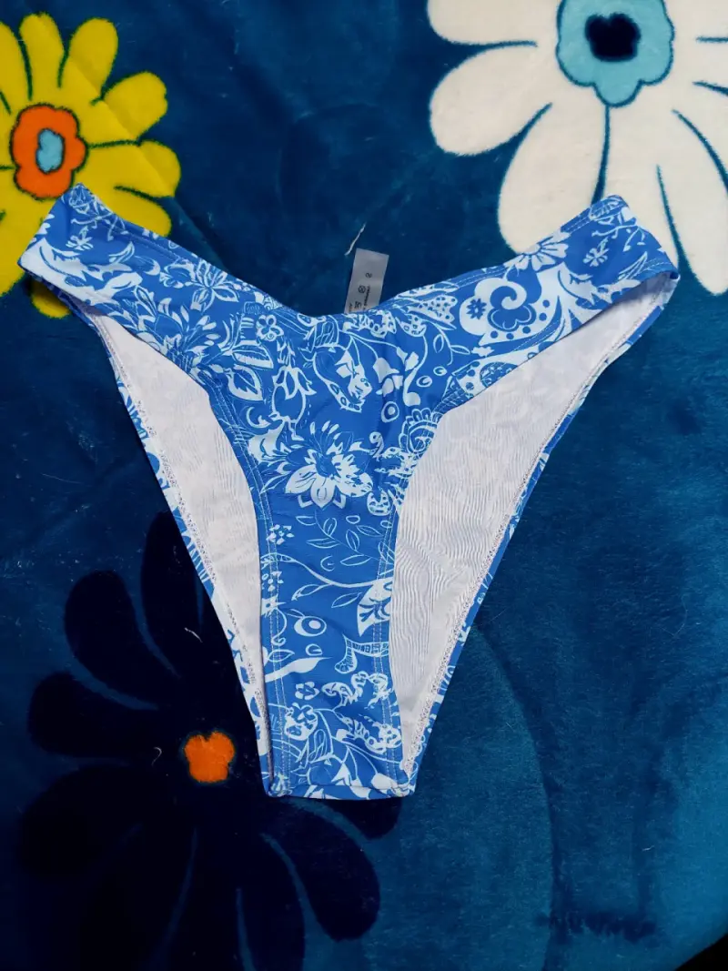 Bikini azul estampado floral Shein - 2