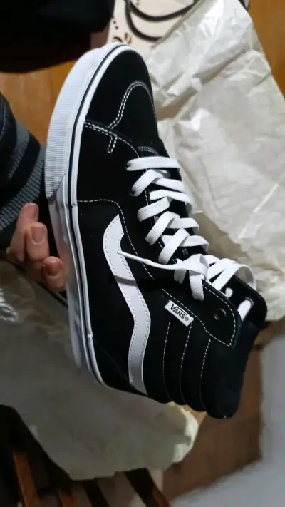 Zapatillas altas negras Vans clásicas - miniatura 3