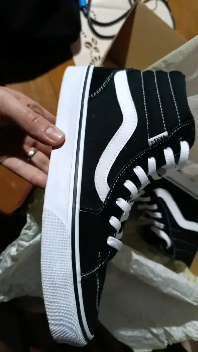 Zapatillas altas negras Vans clásicas - miniatura 5