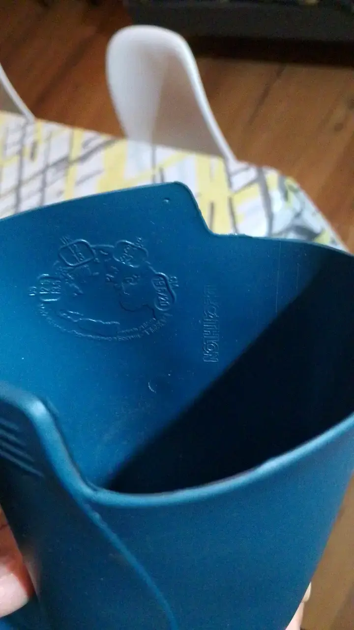 Botín para agua niño talla 31 -32 - 4