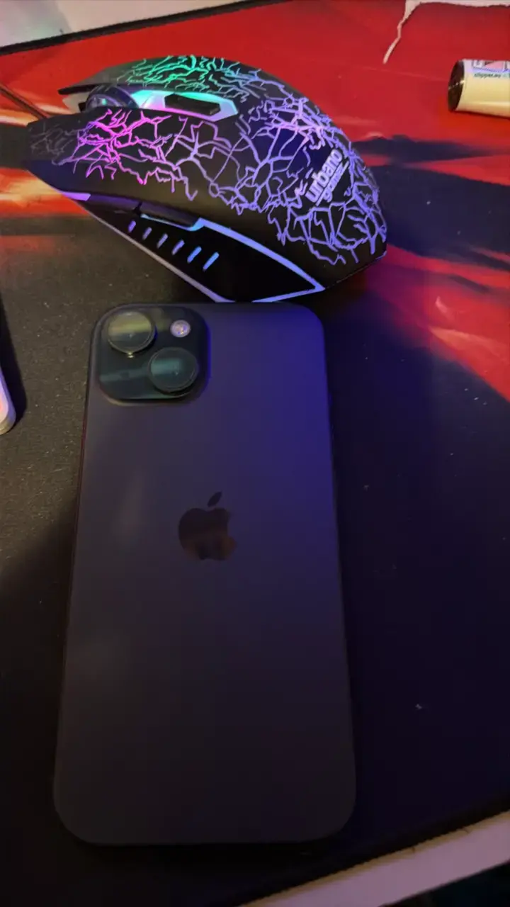 iPhone 15 128gb - 1