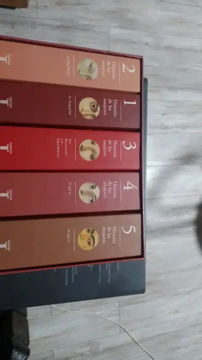 Colección completa Historia de las Mujeres Taurus - miniatura 1