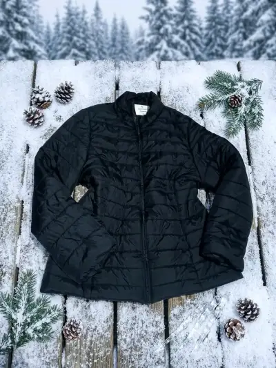 Chaqueta acolchada negra para invierno - miniatura 1