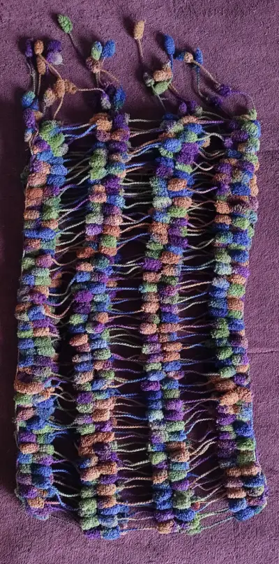 Bufanda tejida a mano multicolor - miniatura 1