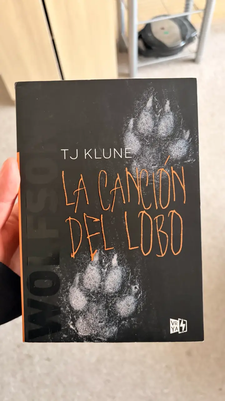 Libro 'La Canción del Lobo' de TJ Klune