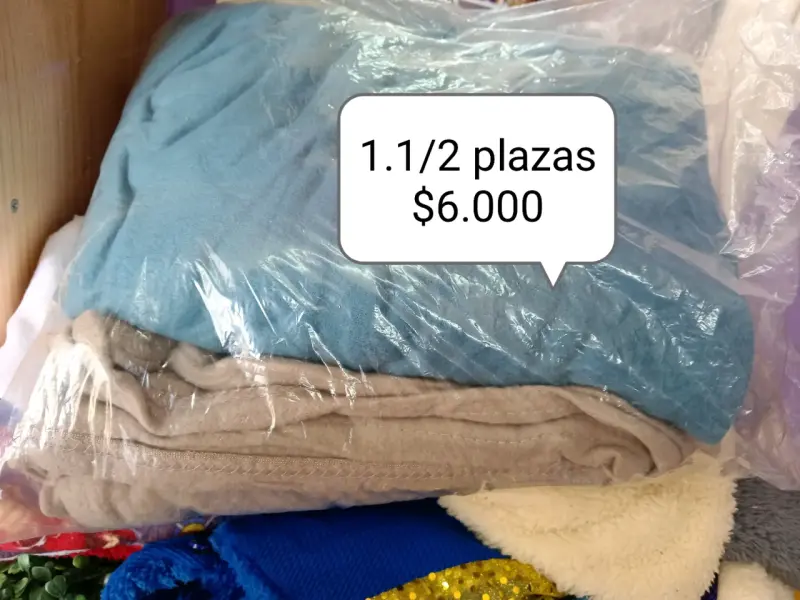 Juego de sábanas 1.5 plazas color azul y beige - 1