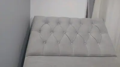 Respaldo tapizado para cama de una plaza y media - miniatura 2