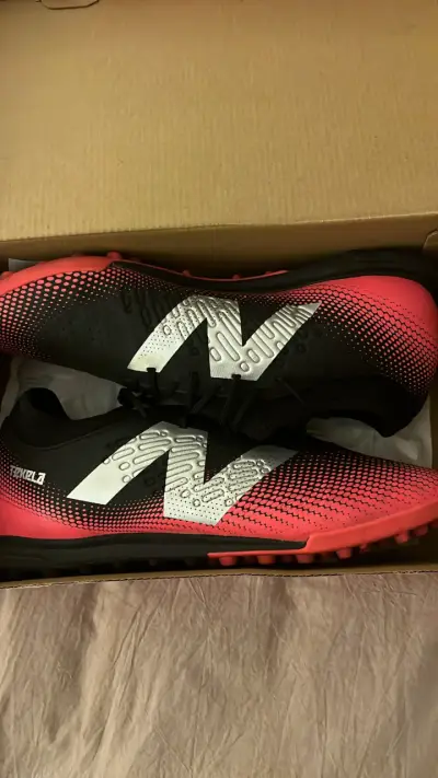 Zapatillas de fútbol New Balance - miniatura 2
