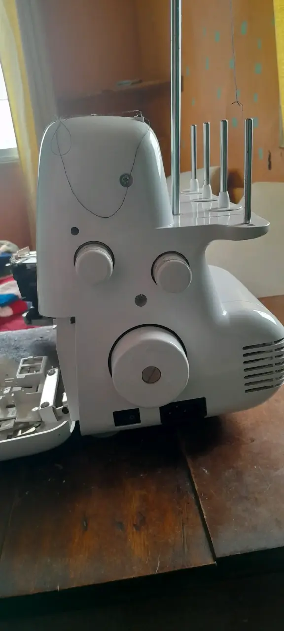 Máquina de Coser Overlock Nagoya 328 - 4