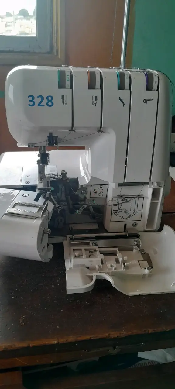 Máquina de Coser Overlock Nagoya 328 - 6
