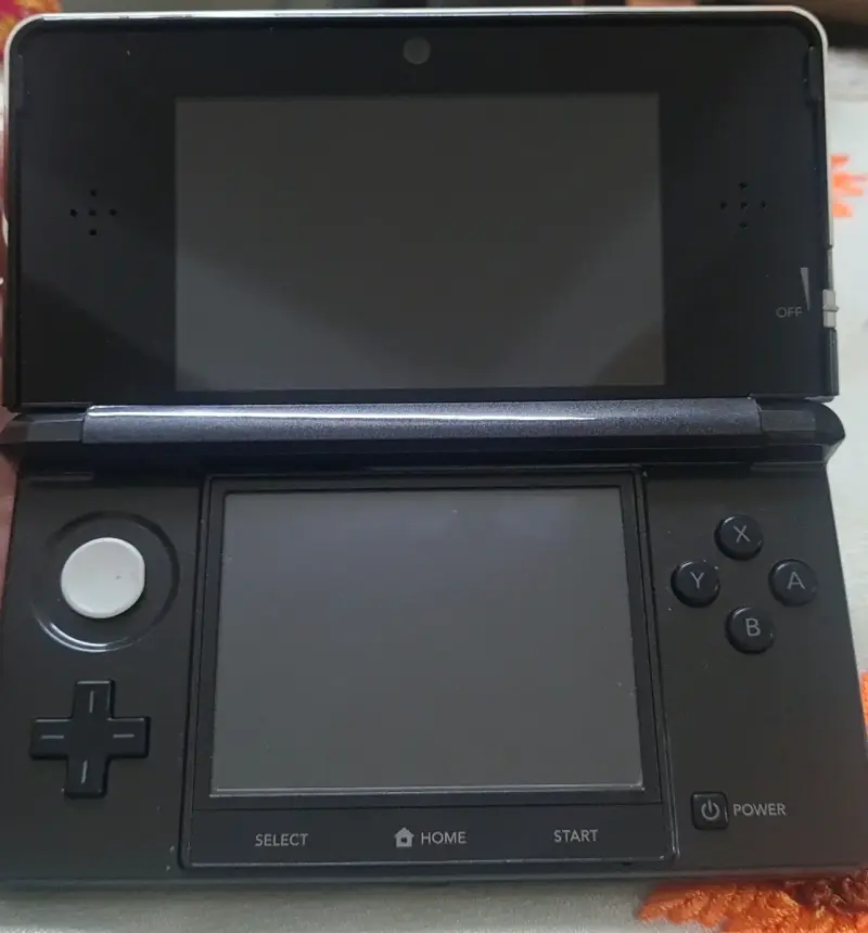 Consola portátil Nintendo 3DS en buen estado - 1