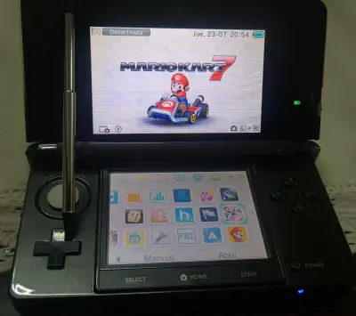 Consola portátil Nintendo 3DS en buen estado - miniatura 4