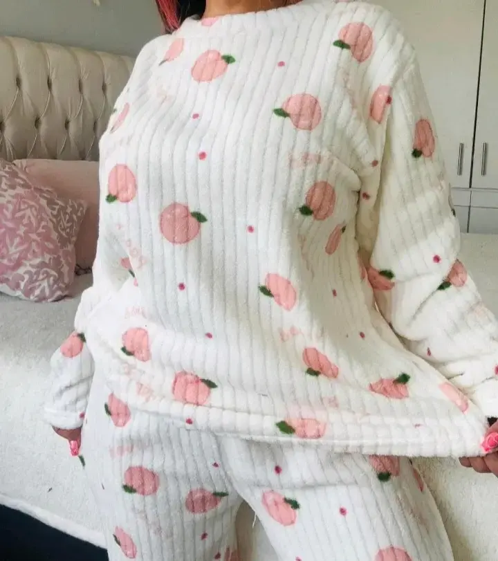 Pijama de invierno con estampado de frutas y osos - 1