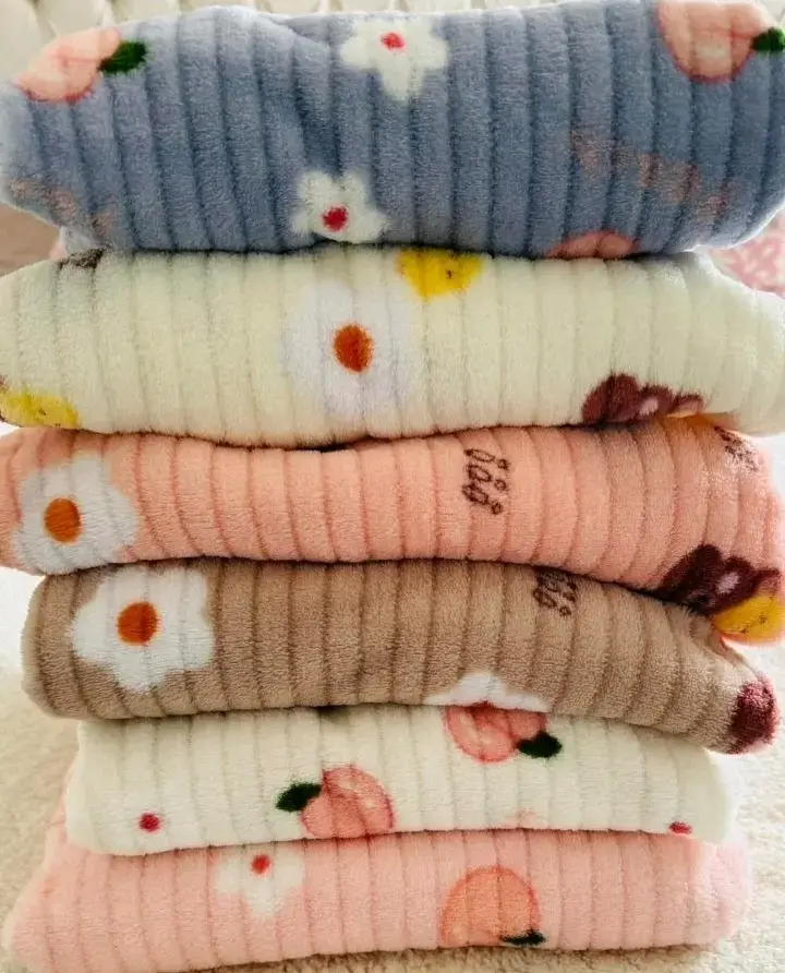 Pijama de invierno con estampado de frutas y osos - 4