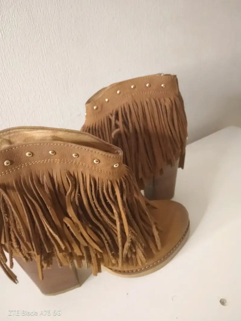 Botines de cuero con flecos para mujer - 4