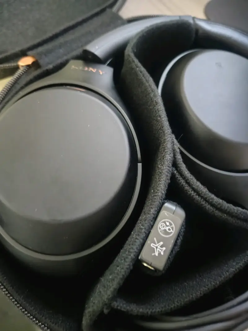 Sony WH-1000XM4 - 4