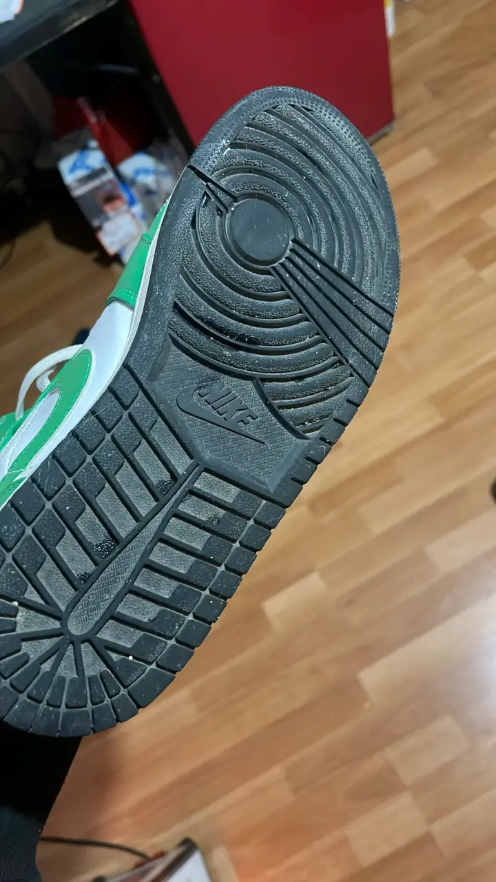 Zapatillas Nike jordan verdes y blancas - 6