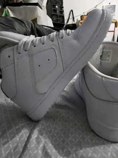 Zapatillas blancas DC Shoes de cuero - miniatura 2