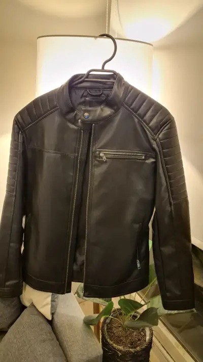 Chaqueta de ecocuero negra hombre talla L - miniatura 1