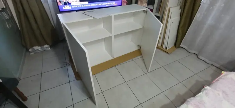 Mueble de almacenamiento blanco con puertas 120x75 - 1