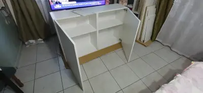 Mueble de almacenamiento blanco con puertas 120x75 - miniatura 3