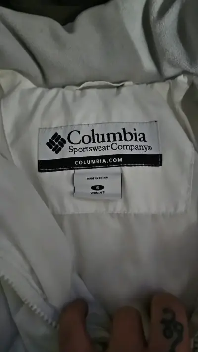 Chaqueta acolchada blanca para invierno - miniatura 2