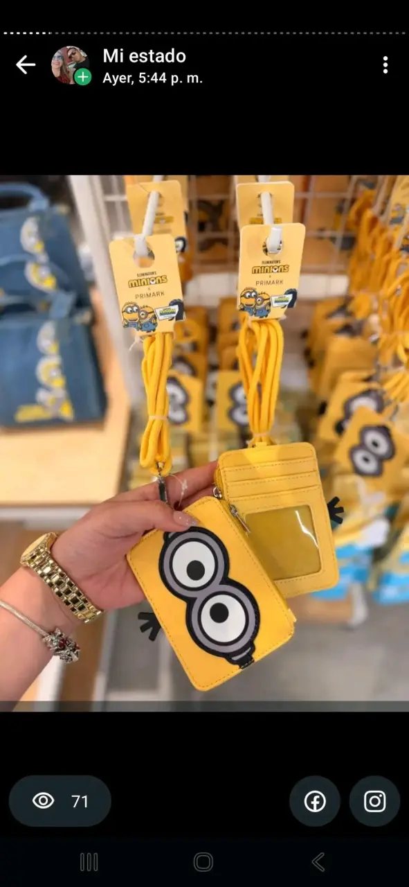 Porta credenciales Minions amarillo Primark